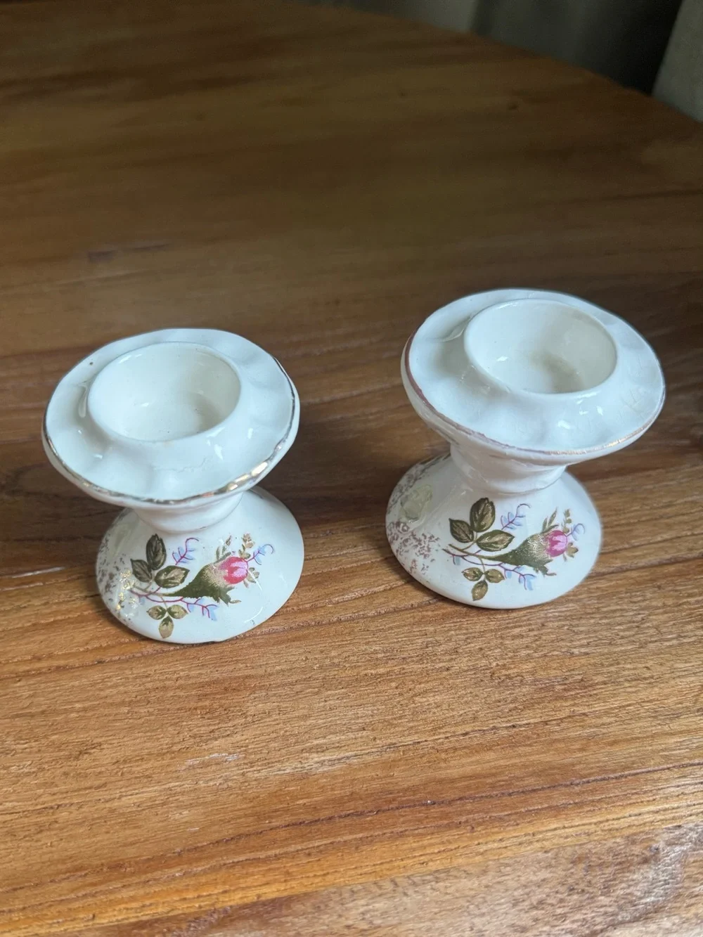 White Floral Ceramic candle holder - Pair